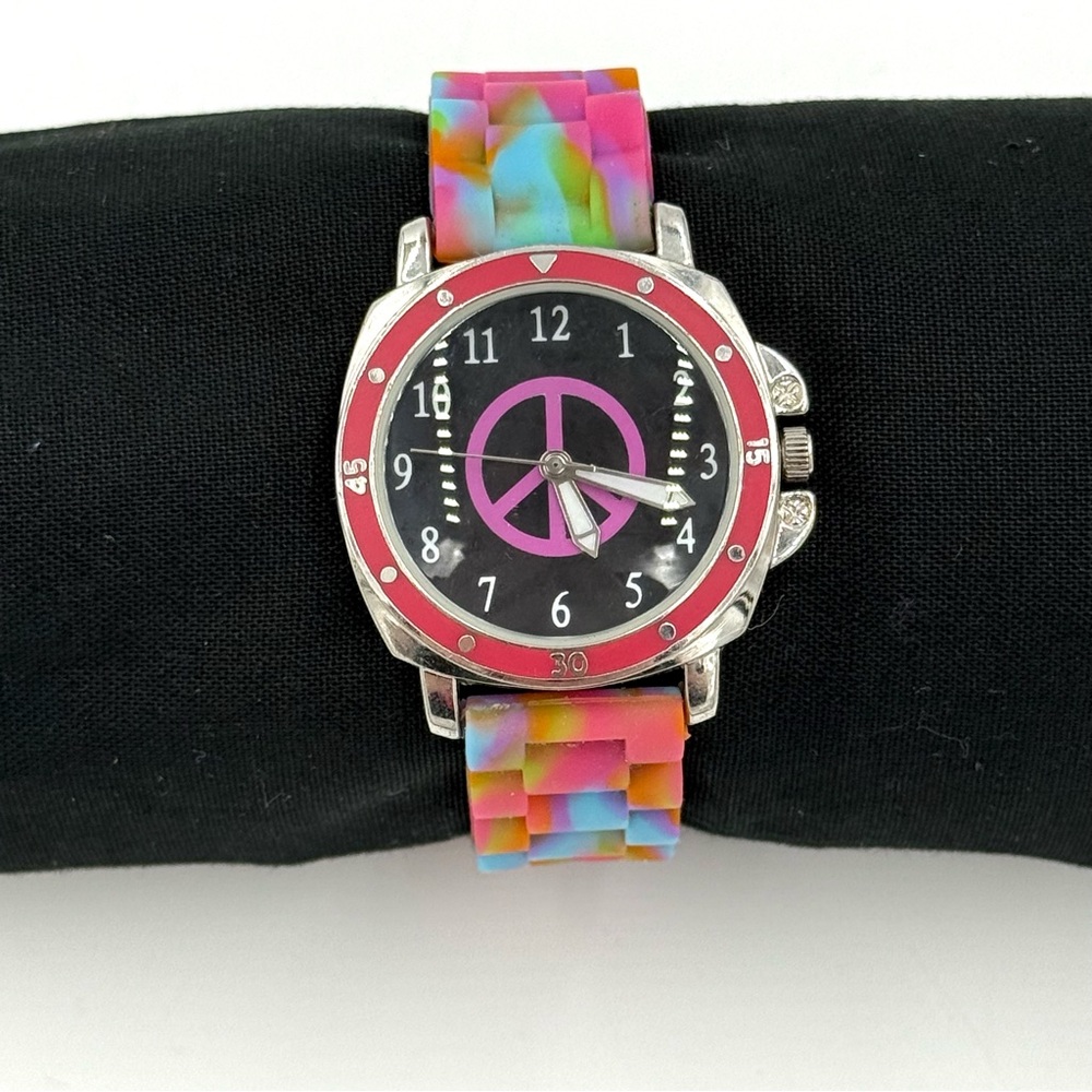 Peace Sign Watch With Colorful Silicone Buckle Watch Band